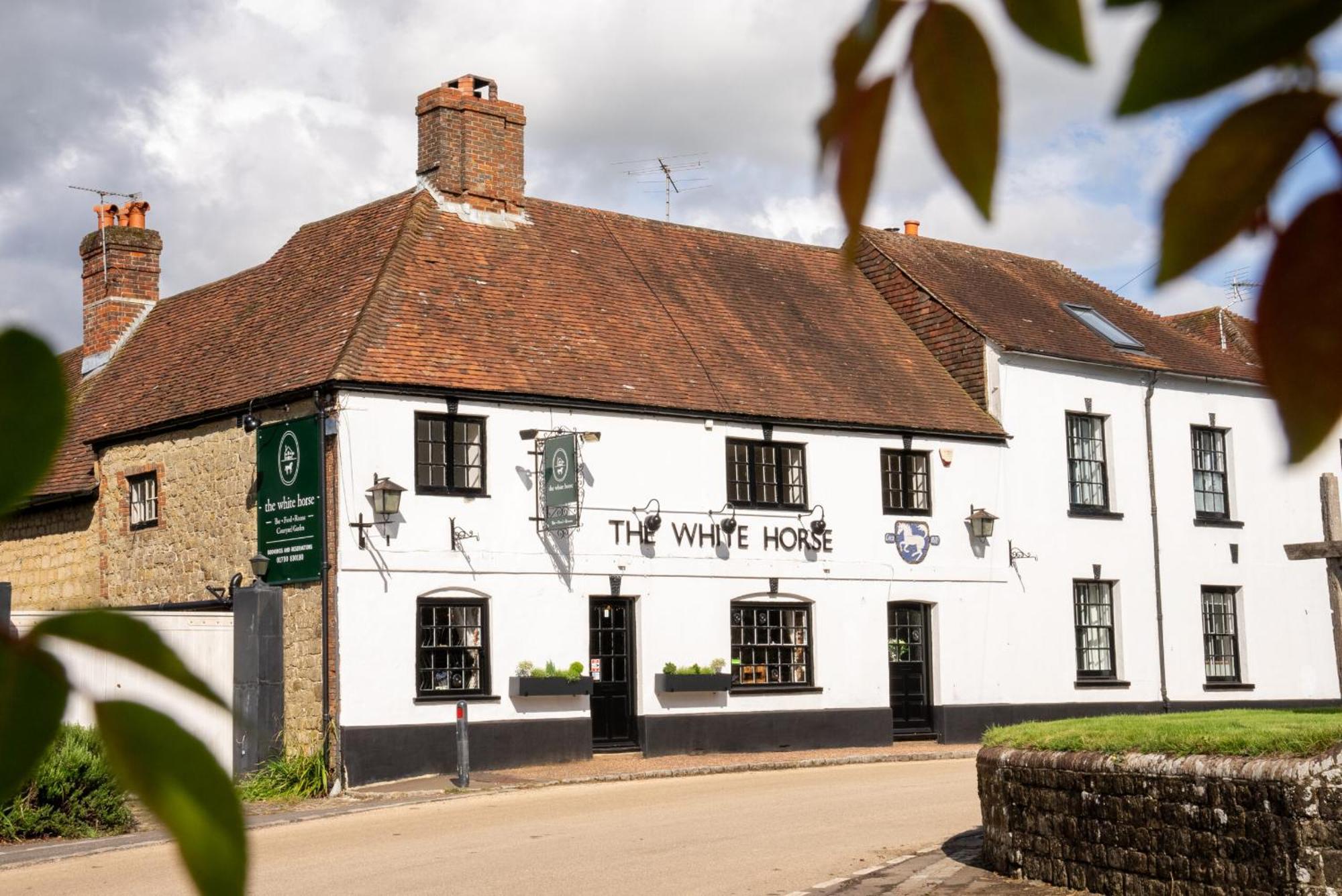 The White Horse, Rogate Hotel Petersfield Exterior photo